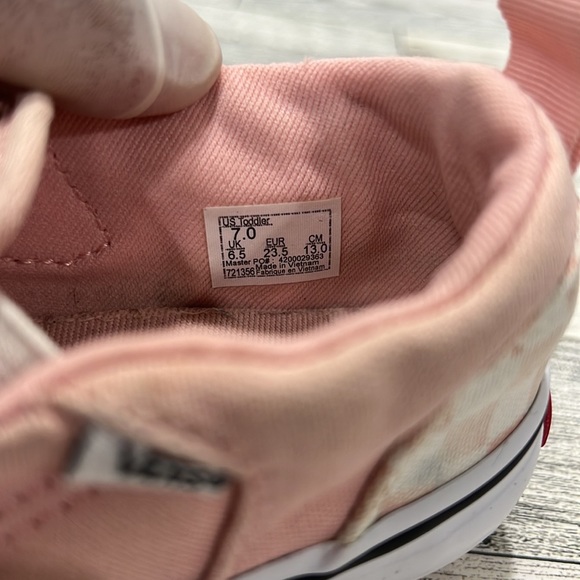 Vans® Asher V Kids' Pink Checkered Shoes slip on - Picture 16 of 16